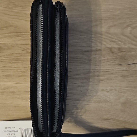 NWT Steve Madden Btrell Double Zip Monogram Black Wristlet/Clutch 8.5"x 5" - Picture 3 of 9